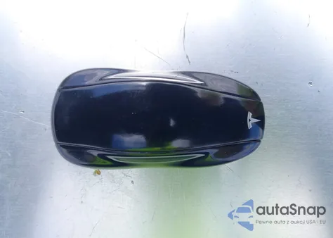 2016 Tesla Model S 60/70/75/85 из США, поврежденный, VIN 5YJSA1E18GF161012